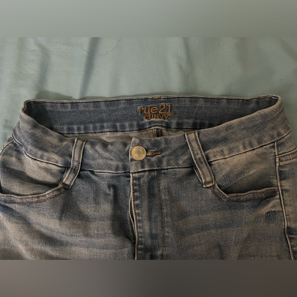 High waisted ripped skinny jeans